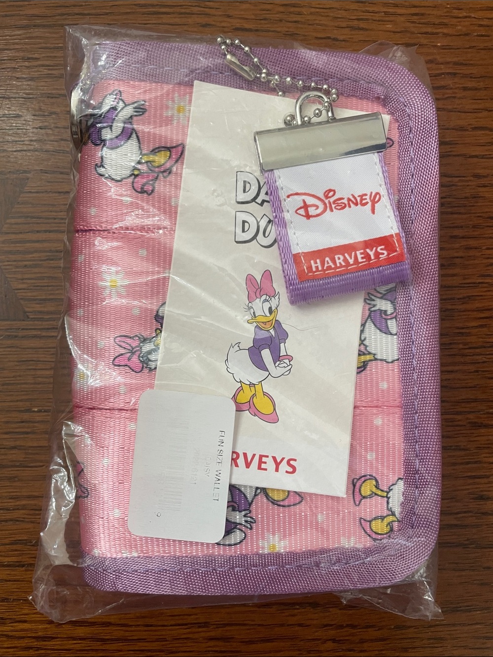 Harvey's Disney Daisy Duck Pink Fun Size Wallet with Purple Trim - Picture 2 of 2